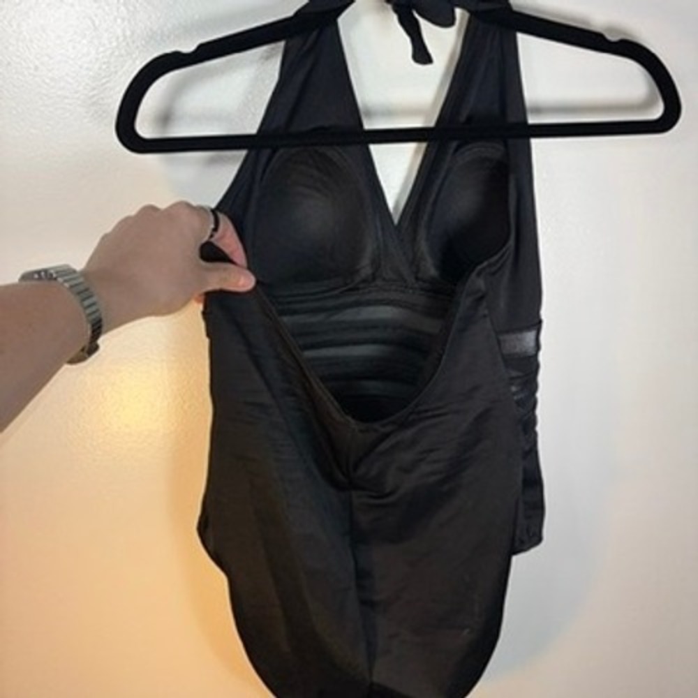 Miraclesuit One Piece Swimsuit Women Sz 12 Black Mesh Inset Halter Neck Slimming - Picture 4 of 8
